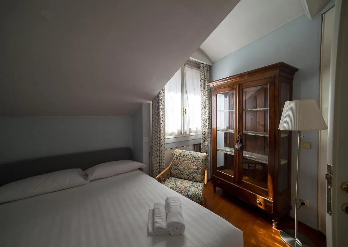 Duomo 7 Suite ミラノ